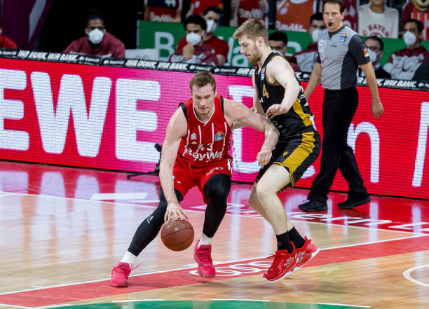 成年职业赛 成年职业赛